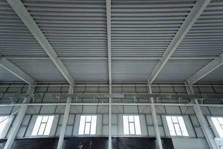 Здание цеха высокоэффективной механической обработки размерами 30,00х84,00х8,40 м