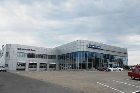 Автоцентр Hyundai размерами 56,20х66,0 х11,80/9,60 м