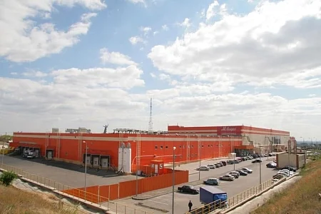 Стеновые панели для ТРК «КомсоМОЛЛ», объем поставки - 12 823 кв.м