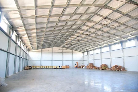 Производственно-складской комплекс размерами 21,00х151,20х6,00 м